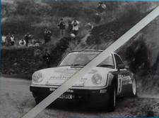 Photo presse PORSCHE Rothmans Rally Team . A1