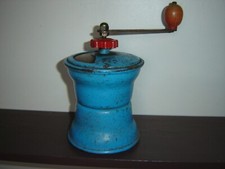 ancien moulin a café en fer