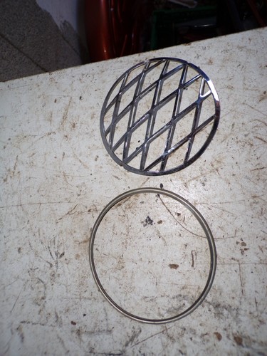 Grille phare chrome - gros,