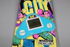 ZB648 City 090211 Jeu électronique LCD 4 directions Collection Jet 4