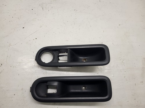 Support bouton porte avant - porte,