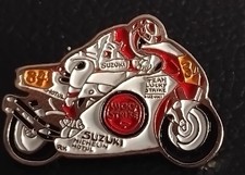 Pin's  Moto Kevin Schwantz 34 Team Suzuky Lucky Strike