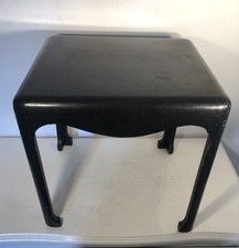 Petite table basse en bois