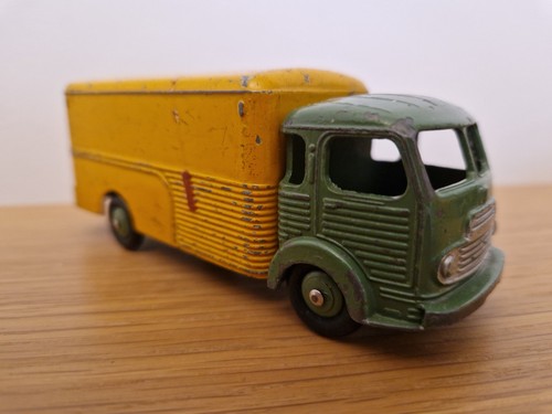 Dinky toys camion - toys, simca