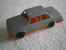 JOUET ANCIEN VOITURE BMW 2002