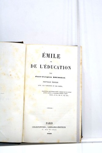 Livre ancien rousseau emile - livre,