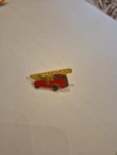 pins camion de pompier echelle