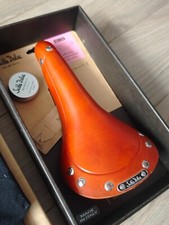 Selle vélo course vintage SELLE ITALIA Storica, en Cuir et Acier, marron, miel