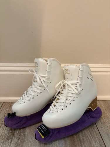 Brand new figure - brand,