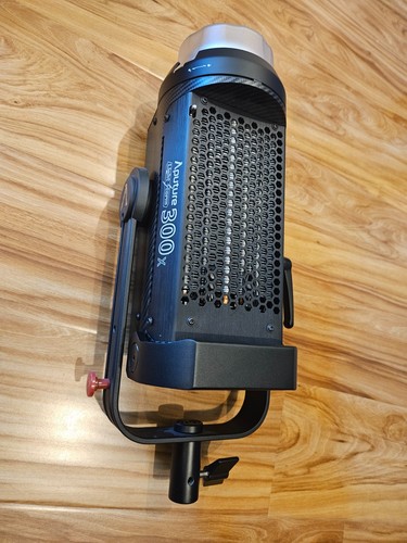 Aputure light storm - aputure, 300x