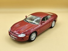 1/18 Jaguar XKR Rouge Bordeaux