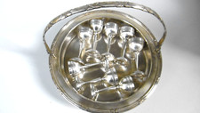 panier avec 8 verres a alcool métal argenté