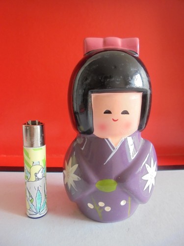 Petite tire lire figurine - petite, tire-lire