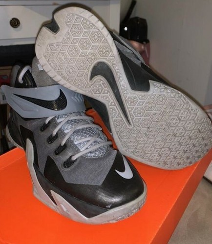 Lebron soldier size boys - 7,