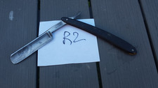 R2/ Ancien rasoir coupe chou J AUJARDIAS DEVON