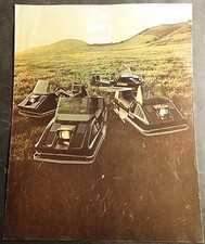 RARE FRENCH 1972 ARCTIC CAT SNOWMOBILE SALES BROCHURE 4 PAGES   (243)