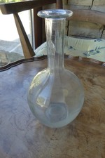 Arts de la table Verrerie Carafe en verre décor lignes Inscription "2 l."