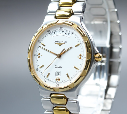 Rare comme neuf - neuf], montre