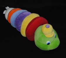 Peluche doudou chenille vert