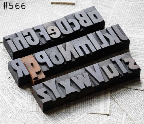 Alphabet mixte caracteres - a-z,