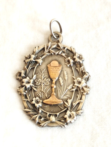 Belle médaille religieuse - belle,
