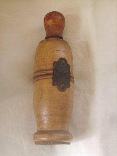 Bouchonneuse ancienne