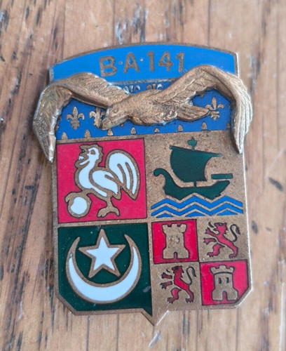 Insigne 141 base - insigne, ba