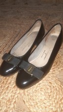 * SALVATORE FERRAGAMO *- Chaussures cuir verni noir Pointure 8 US ou 39 FR