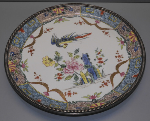 Joli ancien plat de - -joli,