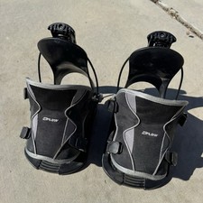 flow snowboard bindings Size