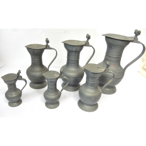 Lot serie pichets etain - lot,