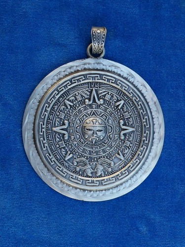 Superbe medaillon argent - !,