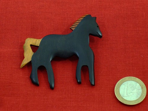 Charmante broche bois 2 - en,