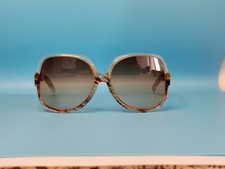 LUNETTES DE SOLEIL OVALES