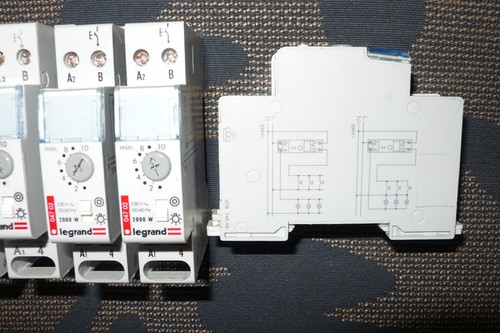 Minuterie alim 220v ampere - 16,