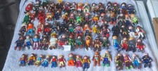 Lot de 75 personnages /