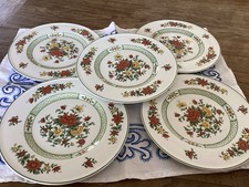 5.  assiettes à dessert