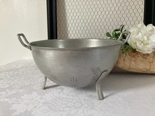 825⚜️ Ancienne Passoire Trois Pieds Ustensile de Cuisine en Aluminium Vintage