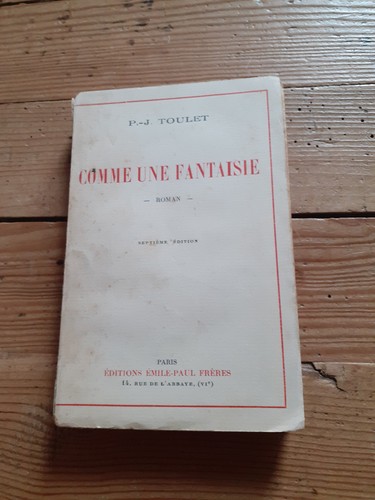 Comme une fantaisie j - une, p.j