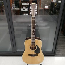 Guitare acoustique MORRIS B-25