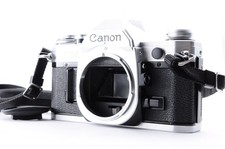 Boîtier argent Canon AE-1 en