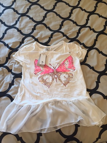 Robe courte blanche papillon