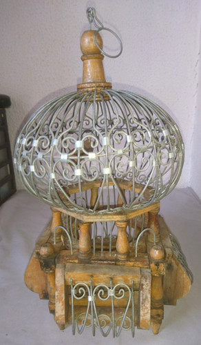Ancienne grande belle cage - grande, a