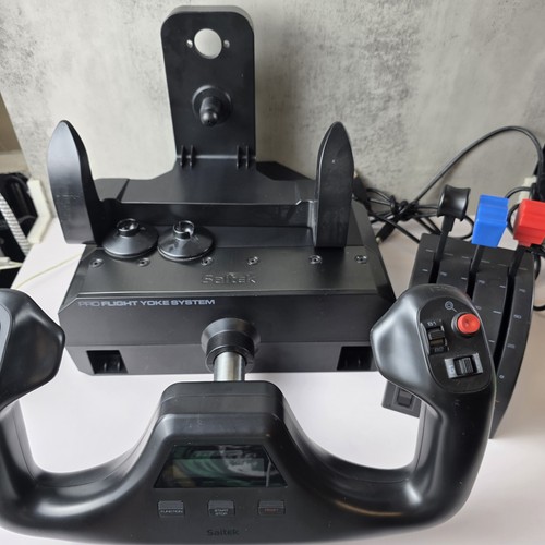 Logitech saitek pro flight - logitech, g