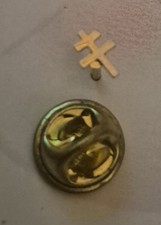 pin’s croix de Lorraine