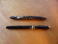 2 Stylos plumes or 18 k - Waterman (pub renault) et Meteor