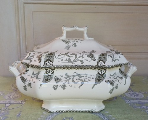 Ancienne soupière faïence - ancienne,