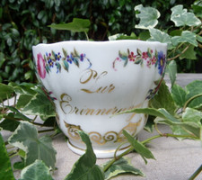 GRANDE TASSE ANCIENNE EN