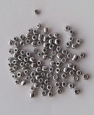 LOT DE 500 PERLES DE ROCAILLE