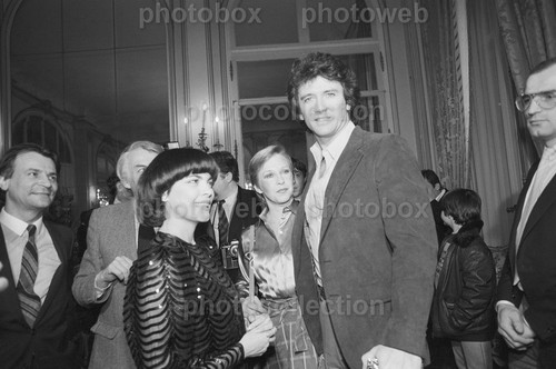 Mireille mathieu exclusive - mireille,
